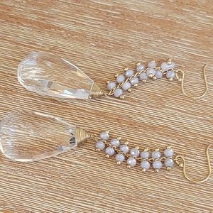 Anthropologie elegant Dangle earrings